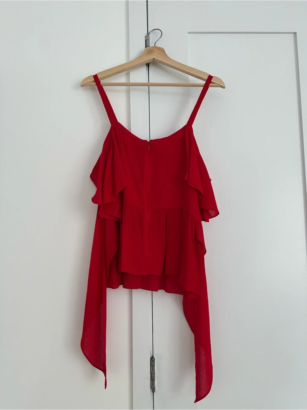 Club Monaco Red Ruffle Cold-Shoulder Top - Picture 4 of 5